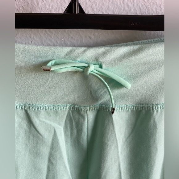 Grey’s Anatomy Scrub Pants - Picture 4 of 5